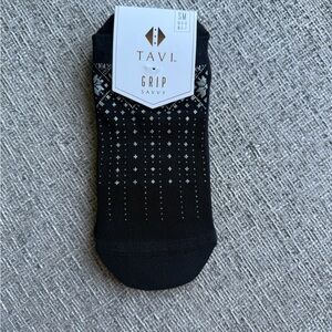 NWT Tavi grip socks Pilates